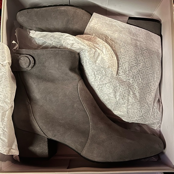 Bandolino womens Fauna Ankle Boot - New! - Picture 9 of 12